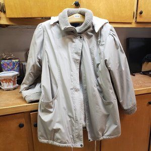 Winter & All-Season Jackets , Rain Jacket & Vest